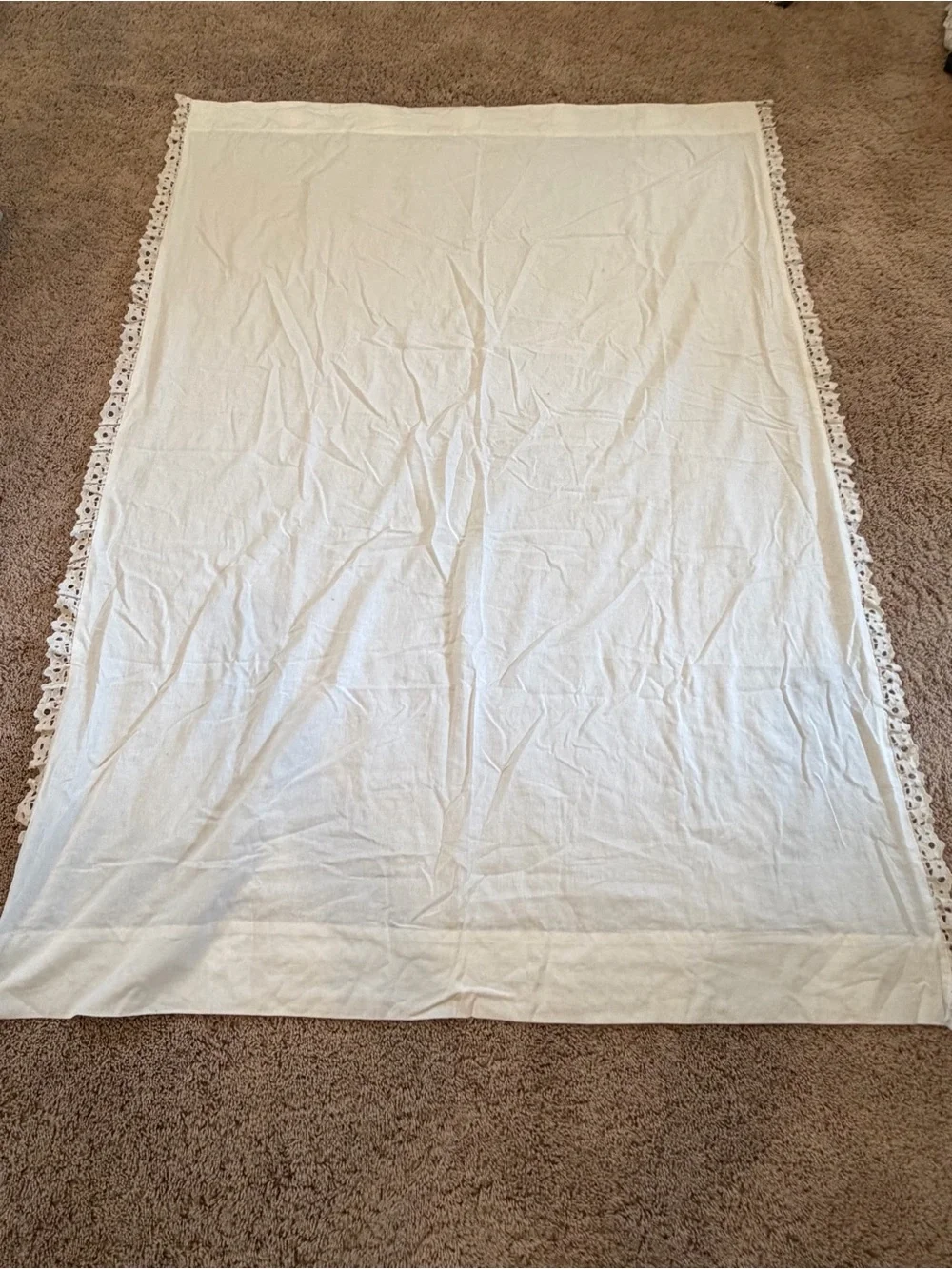 Anthropologie cotton embroidered floral edge curtain panel 69 x 50 white lace